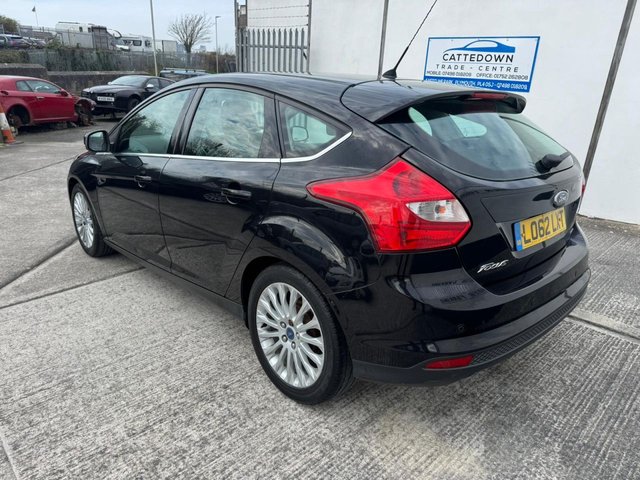 2013 Ford Focus 1.6L Titanium X 5dr - Photo 3