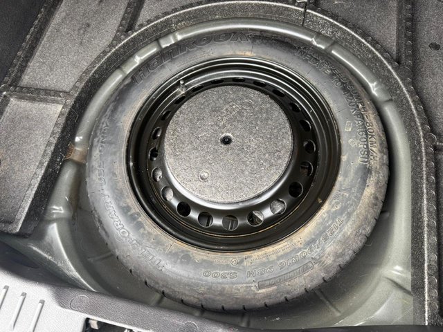 2013 Ford Focus 1.6L Titanium X 5dr - Photo 7