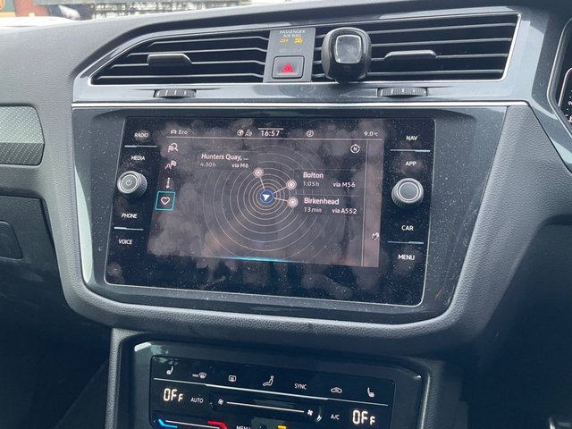 2022 VOLKSWAGEN TIGUAN 1.5 TSI R-Line SUV 5dr Petrol DSG Euro 6 (s/s) (150 ps) - Photo 10