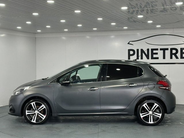 2016 PEUGEOT 208 - Photo 5