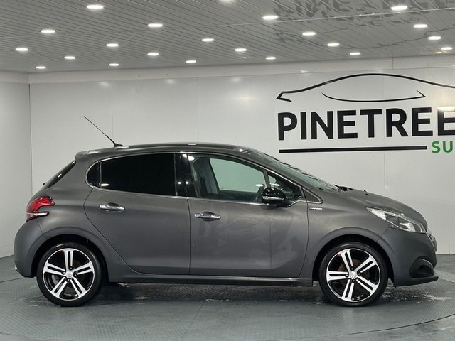 2016 PEUGEOT 208 - Photo 6