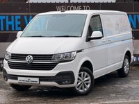 USED 2021 21 VOLKSWAGEN TRANSPORTER 2.0 TDI T28 HIGHLINE PANEL VAN 5DR DIESEL MANUAL FWD SWB EURO 6 (S/S) (110 PS) NAV NO VAT - LOW MILEAGE - FULL SERVICE HISTORY - JUST BEEN SERVICED  - 2 KEYS - HPI CHECK ALL CLEAR  - ULEZ / CAZ / LEZ / COMPLIANT - EURO 6 - METTALIC WHITE PAINTWORK - ADDITIONAL VW LEATHER SEAT COVERS INCLUDED - SAT NAV - APPLE CAR PLAY - ANDROID AUTO - AUTO LIGHTS - AUTO WIPERS - CRUISE CONTROL - AIR CON - RADAR SENSOR - ALLOYS - DAB - BLUETOOTH - PARKING SENSORS ALL ROUND - FINANCE AVAILABLE - ZERO DEPOSIT OFFERS - ALL VANS/CARS WELCOME IN PART-EXCHANGE, ANY AGE, ANY MILEAGE, ANY CONDITION