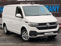 USED 2021 21 VOLKSWAGEN TRANSPORTER 2.0 TDI T28 HIGHLINE PANEL VAN 5DR DIESEL MANUAL FWD SWB EURO 6 (S/S) (110 PS) NAV NO VAT - LOW MILEAGE - FULL SERVICE HISTORY - JUST BEEN SERVICED  - 2 KEYS - HPI CHECK ALL CLEAR  - ULEZ / CAZ / LEZ / COMPLIANT - EURO 6 - METTALIC WHITE PAINTWORK - ADDITIONAL VW LEATHER SEAT COVERS INCLUDED - SAT NAV - APPLE CAR PLAY - ANDROID AUTO - AUTO LIGHTS - AUTO WIPERS - CRUISE CONTROL - AIR CON - RADAR SENSOR - ALLOYS - DAB - BLUETOOTH - PARKING SENSORS ALL ROUND - FINANCE AVAILABLE - ZERO DEPOSIT OFFERS - ALL VANS/CARS WELCOME IN PART-EXCHANGE, ANY AGE, ANY MILEAGE, ANY CONDITION