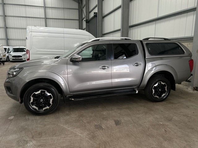 2020 NISSAN NAVARA - Photo 2