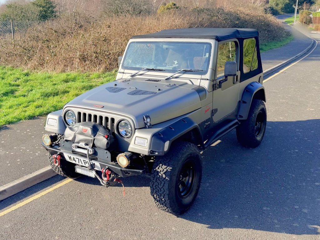 USED 2000 W JEEP WRANGLER 4.0 Sport 4x4 // Soft top // Manual (302 g/km, 174 bhp) // px swap 