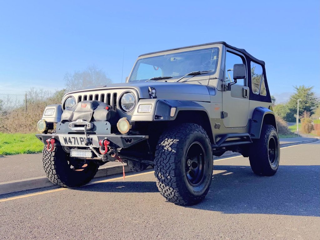 USED 2000 W JEEP WRANGLER 4.0 Sport 4x4 // Soft top // Manual (302 g/km, 174 bhp) // px swap 