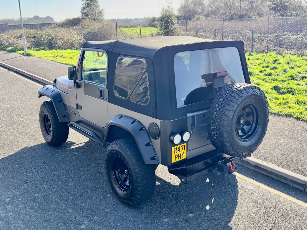 USED 2000 W JEEP WRANGLER 4.0 Sport 4x4 // Soft top // Manual (302 g/km, 174 bhp) // px swap 