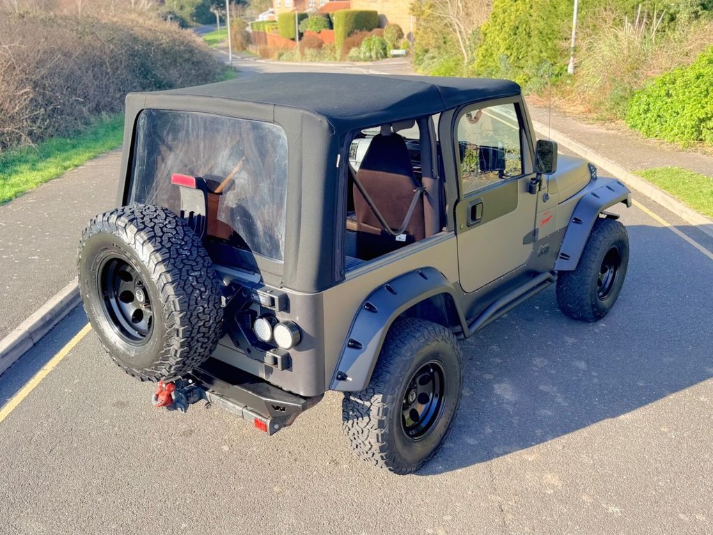 USED 2000 W JEEP WRANGLER 4.0 Sport 4x4 // Soft top // Manual (302 g/km, 174 bhp) // px swap 