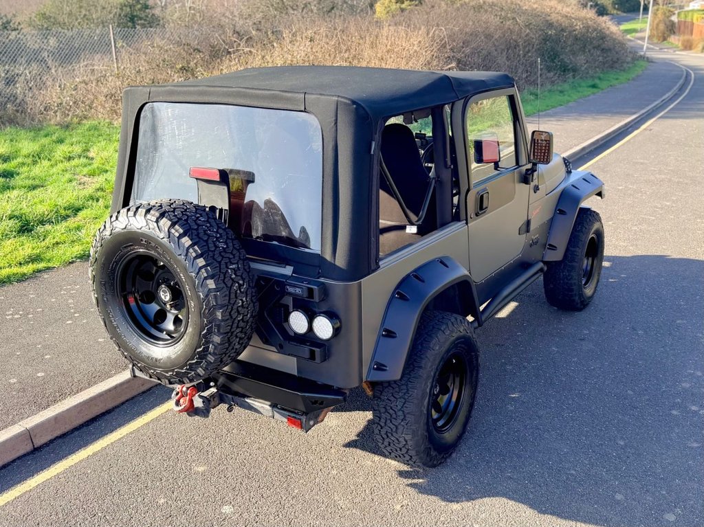 USED 2000 W JEEP WRANGLER 4.0 Sport 4x4 // Soft top // Manual (302 g/km, 174 bhp) // px swap 