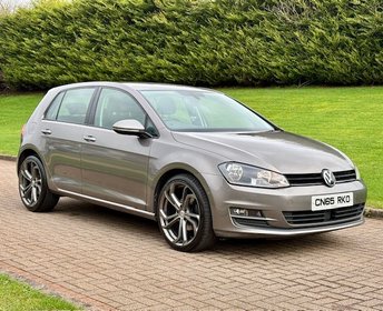 View our VOLKSWAGEN GOLF
