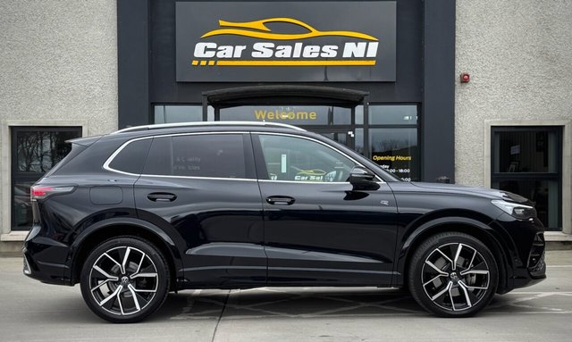 2024 VOLKSWAGEN TIGUAN 2.0 TDI R-Line SUV 5dr Diesel DSG Euro 6 (s/s) (150 ps) - Photo 3