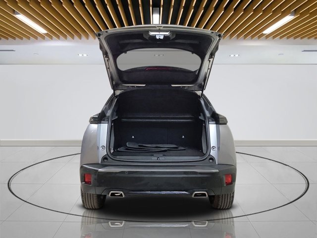 2023 Peugeot 2008 1.2L Gt 5dr - Photo 9