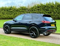 USED 2019 68 VOLKSWAGEN TOUAREG 3.0 TDI V6 R-Line SUV 5dr Diesel Tiptronic 4Motion Euro 6 (s/s) (231 ps) 