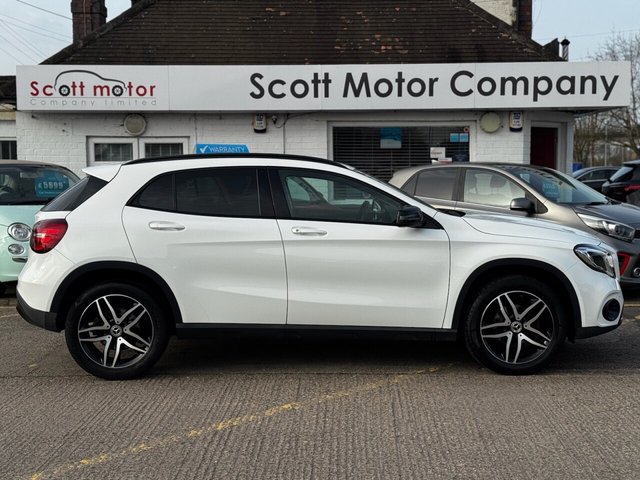 2019 Mercedes-Benz GLA - Photo 10