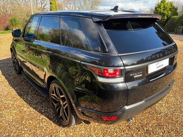 2015 Land Rover RANGE ROVER SPORT 4.4 SD V8 Autobiography Dynamic SUV 5dr Diesel Auto 4WD Euro 6 (s/s) (339 ps) - Photo 9