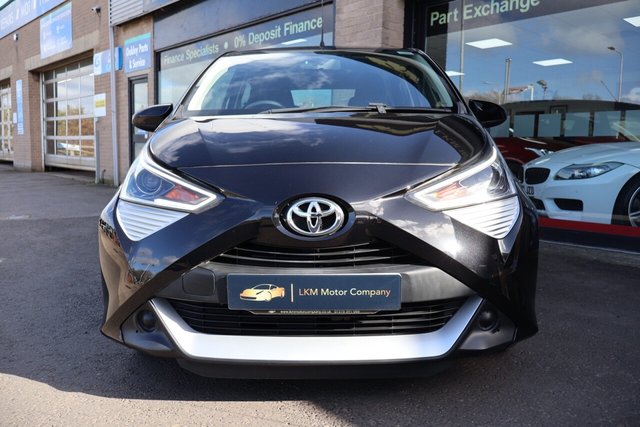 2020 Toyota Aygo 1L X-Play 5dr - Photo 2