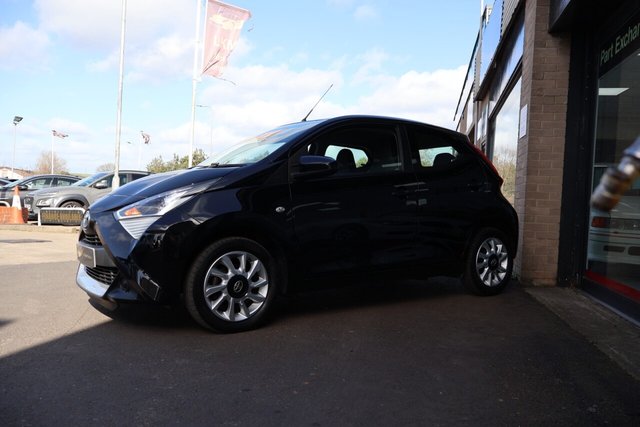 2020 Toyota Aygo 1L X-Play 5dr - Photo 9