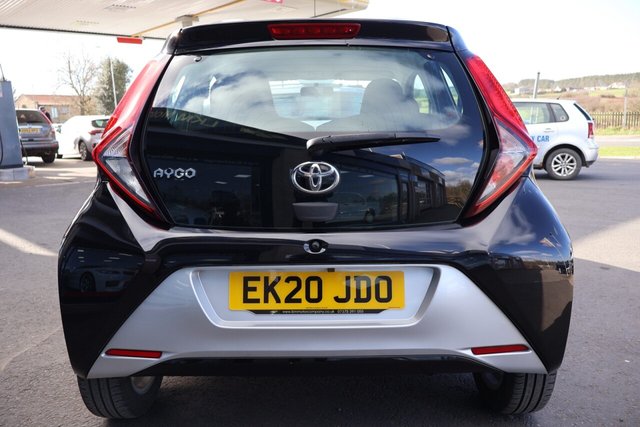 2020 Toyota Aygo 1L X-Play 5dr - Photo 12