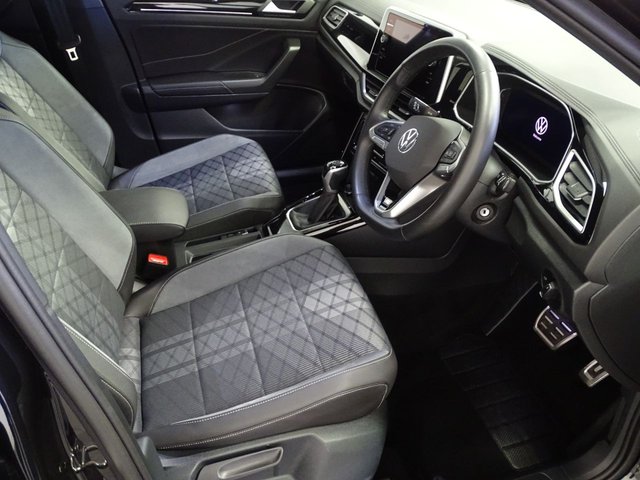 2024 Volkswagen T-Roc 1.5L R-Line 5dr - Photo 5