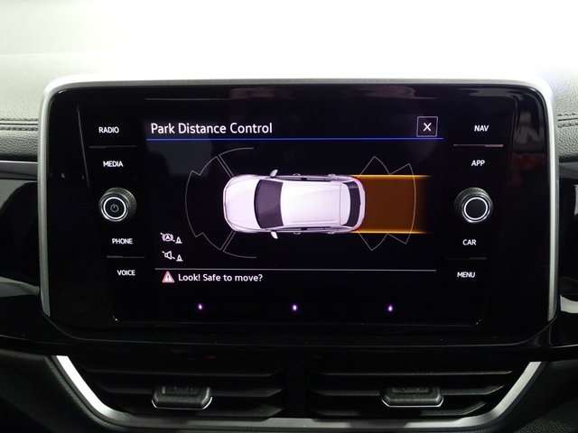 2024 Volkswagen T-Roc 1.5L R-Line 5dr - Photo 11