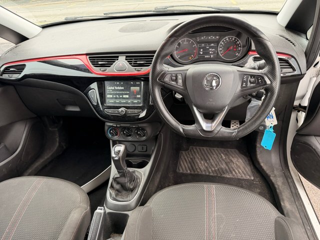 2016 Vauxhall Corsa 1.4L Limited Edition 3dr - Photo 4
