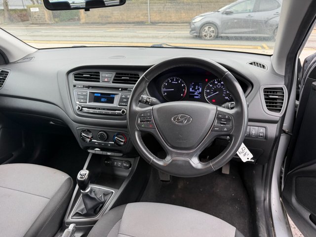 2016 Hyundai I20 1.2L Se 3dr - Photo 4