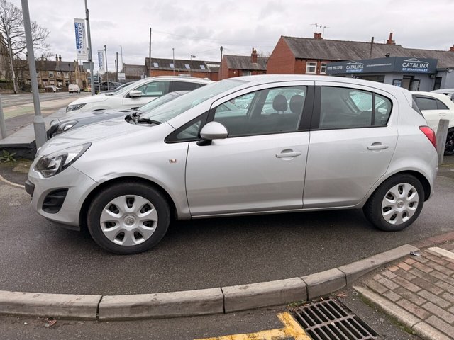 2014 Vauxhall Corsa 1.4L Design 5dr - Photo 5
