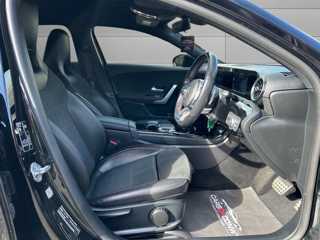 2018 MERCEDES-BENZ A-CLASS 1.5 A180d AMG Line Hatchback 5dr Diesel 7G-DCT Euro 6 (s/s) (116 ps) - Photo 11