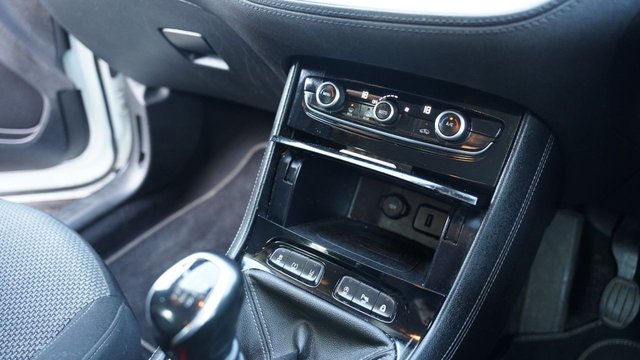 2018 VAUXHALL GRANDLAND X 1.5 Turbo D BlueInjection SE SUV 5dr Diesel Manual Euro 6 (s/s) (130 ps) - Photo 6