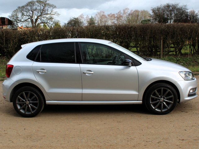 2016 VOLKSWAGEN POLO - Photo 7