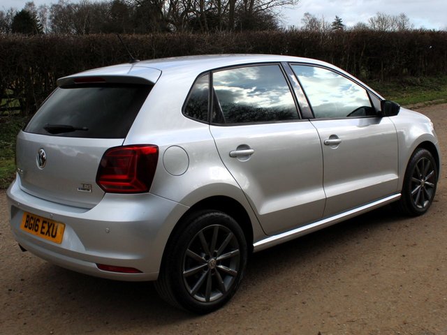 2016 VOLKSWAGEN POLO - Photo 9