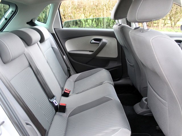 2016 VOLKSWAGEN POLO - Photo 8