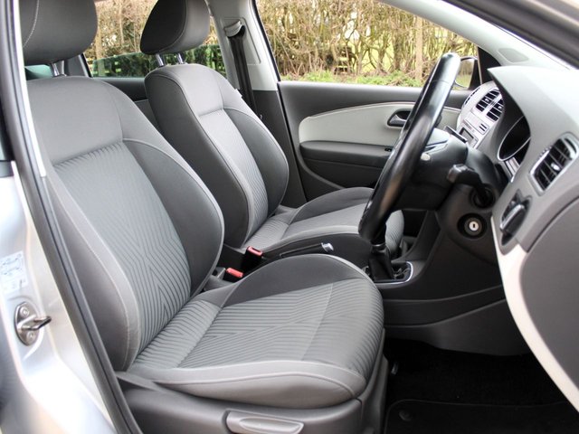 2016 VOLKSWAGEN POLO - Photo 2