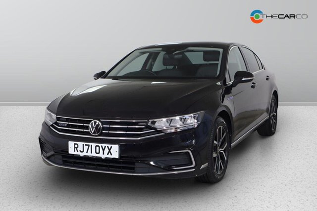 2021 Volkswagen Passat - Photo 4