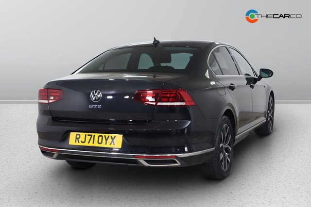 2021 Volkswagen Passat - Photo 10