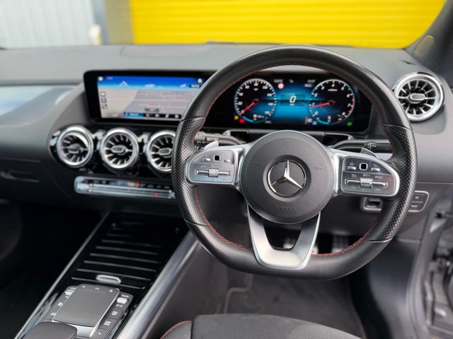 2021 MERCEDES-BENZ GLA 2021 1.3 GLA200 AMG Line (Premium) SUV 5dr Petrol 7G-DCT Euro 6 (s/s) (163 ps) - Photo 2