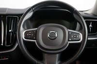 USED 2021 21 VOLVO XC60 2.0 B5 MHEV Momentum Auto Euro 6 (s/s) 5dr SATNAV, CAMERA, HEATED SEATS