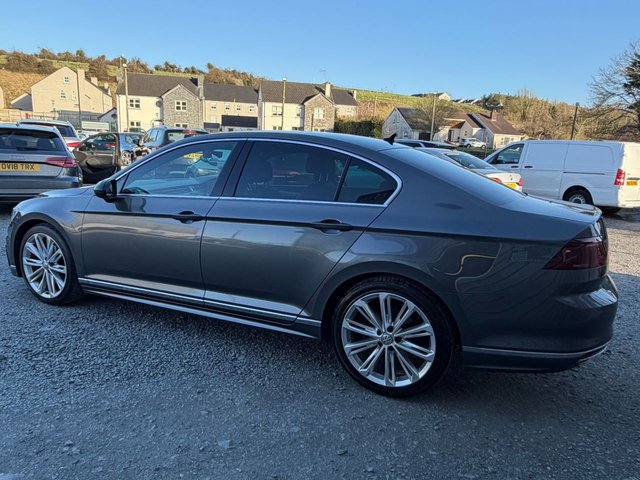 2016 Volkswagen Passat 2L R-Line 4dr - Photo 4