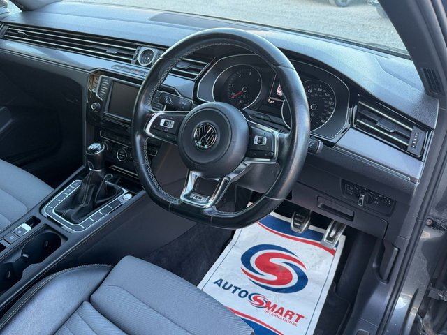 2016 Volkswagen Passat 2L R-Line 4dr - Photo 9