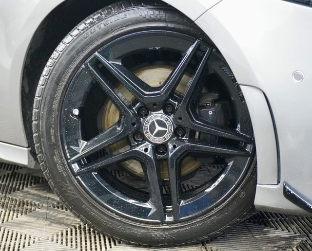 2019 Mercedes-Benz A-CLASS - Photo 3