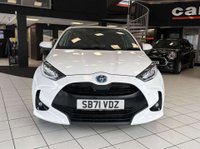 USED 2022 71 TOYOTA YARIS 1.5 VVT-h Design Hatchback 5dr Petrol Hybrid E-CVT Euro 6 (s/s) (116 ps) APPLE CARPLAY + TOP SPEC +