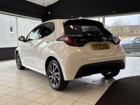 USED 2022 71 TOYOTA YARIS 1.5 VVT-h Design Hatchback 5dr Petrol Hybrid E-CVT Euro 6 (s/s) (116 ps) APPLE CARPLAY + TOP SPEC +