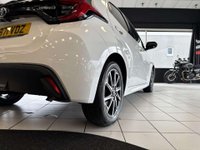 USED 2022 71 TOYOTA YARIS 1.5 VVT-h Design Hatchback 5dr Petrol Hybrid E-CVT Euro 6 (s/s) (116 ps) APPLE CARPLAY + TOP SPEC +