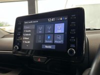 USED 2022 71 TOYOTA YARIS 1.5 VVT-h Design Hatchback 5dr Petrol Hybrid E-CVT Euro 6 (s/s) (116 ps) APPLE CARPLAY + TOP SPEC +