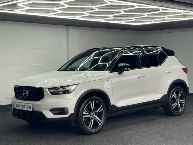 2021 Volvo Xc40 1.5L R-Design 5dr - Photo 2