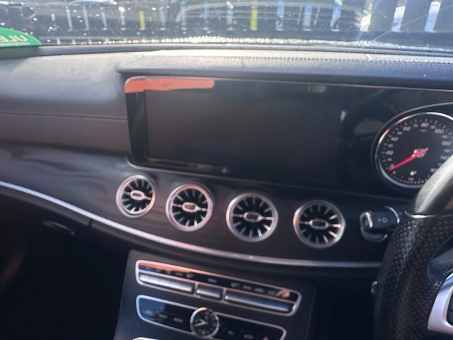 2017 Mercedes-Benz E-CLASS - Photo 6