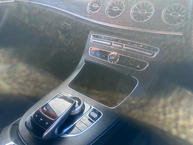 2017 Mercedes-Benz E-CLASS - Photo 9