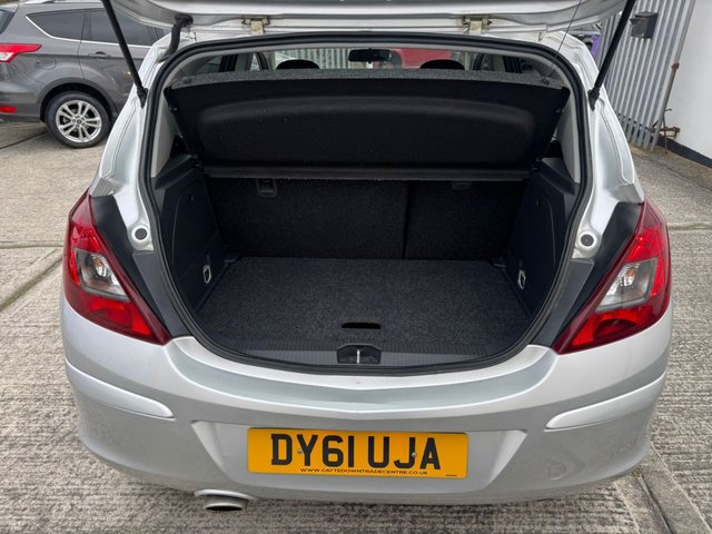 2011 Vauxhall Corsa 1.2L SXI 5dr - Photo 6