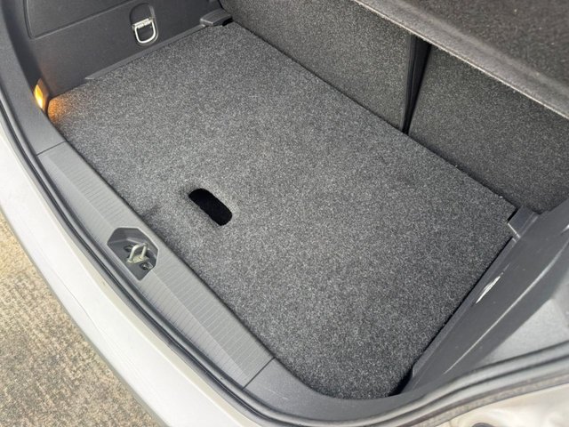 2011 Vauxhall Corsa 1.2L SXI 5dr - Photo 7