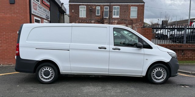 2021 Mercedes-Benz VITO - Photo 6